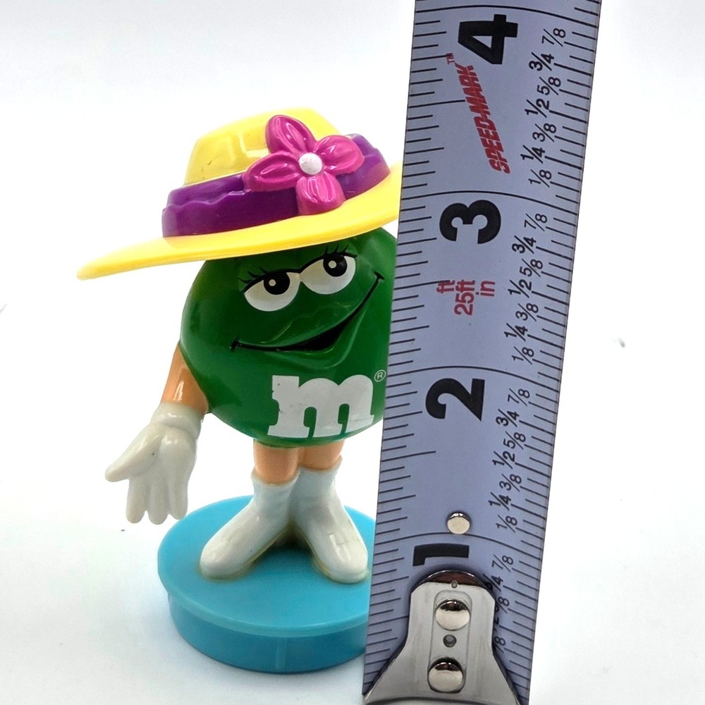 Green M&M Wearing a Yellow Hat Tube Topper - Picture 2 of 3